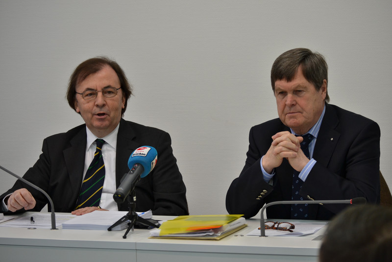 Übergabe des XII. Tätigkeitsberichts des Landesbeauftragten für den Datenschutz auf der Landespressekonferenz am 23. Februar 2016.