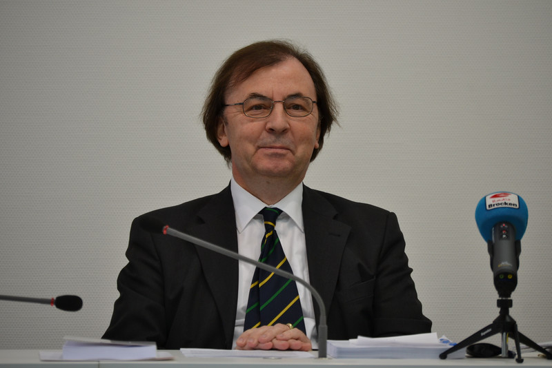 Übergabe des XII. Tätigkeitsberichts des Landesbeauftragten für den Datenschutz auf der Landespressekonferenz am 23. Februar 2016.